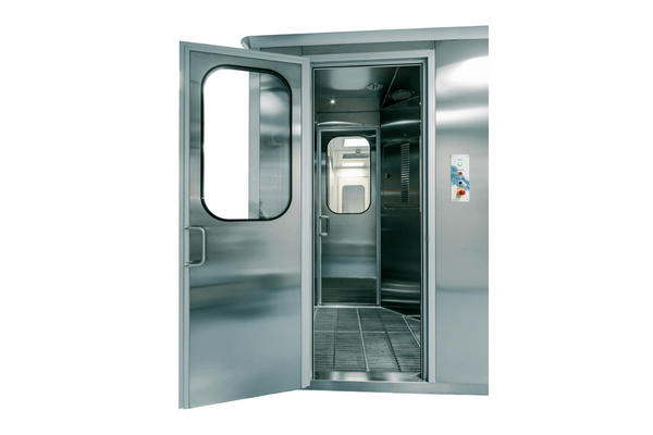 Sas de brumisation MISTY : La barrière de sécurité pour la manipulation de poudres actives